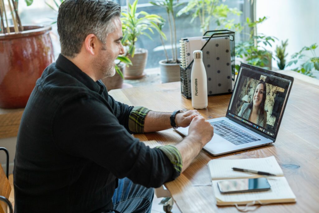 Virtual assistant using AI tools to manage online meetings and client tasks